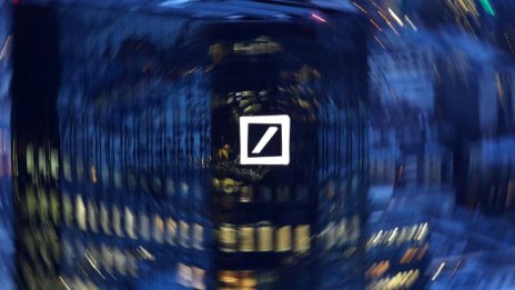 Deutsche Bank надмина двойно очакванията на анализаторите за печалба