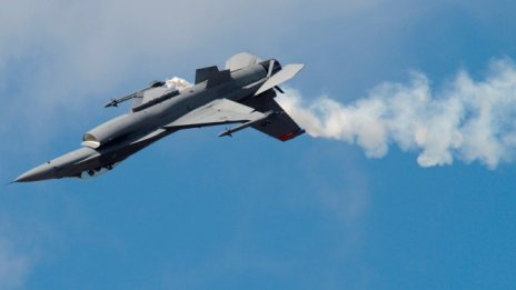 Румъния купува от Португалия пет нови изтребители F-16