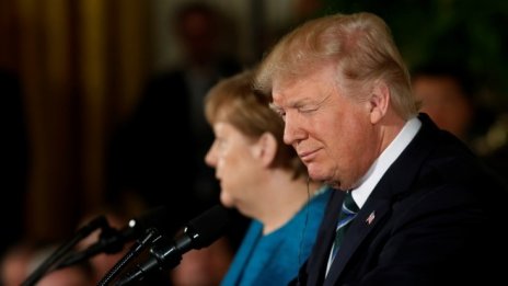 Кратка история на намигването на Доналд Тръмп 