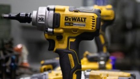 Германското индустриално производство се срива с рекордните почти 18%