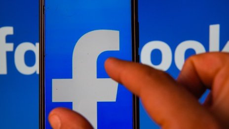 Facebook - американският олигарх