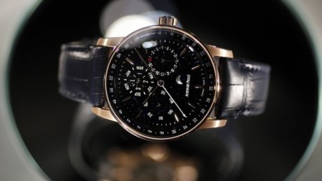 Как да инвестираме в часовници? 