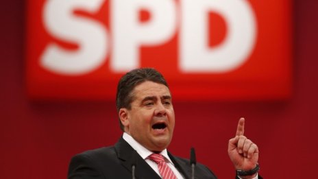 В неделя социалистите в Германия решават дали да сформират коалиция с Меркeл