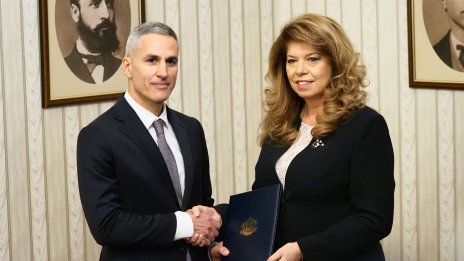 Предсрочните избори ще се проведат на 19 април