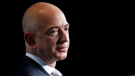 Състоянието на Безос с нов рекорд след силното празнично представяне на Amazon