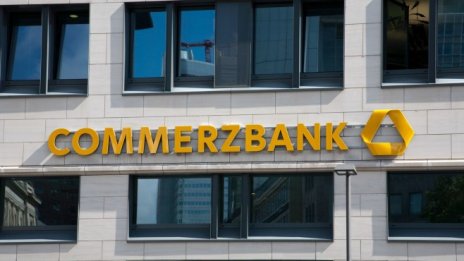 Новият шеф на Commerzbank идва от Deutsche Bank