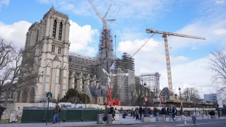 Възстановяването на катедралата „Нотр Дам“ е все по-близо до завършване