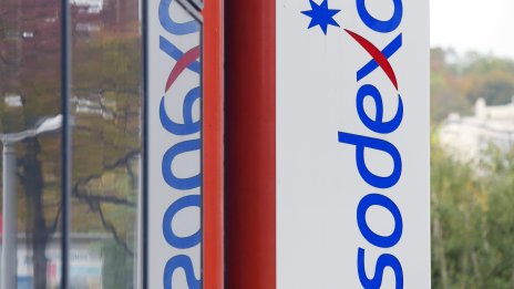 Sodexo записа спад на борсата след свиване на прогнозата си