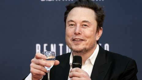 Технологичният компас на Tesla изглежда е сменил своята посока