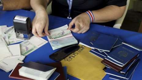 Иран: Новият закон за визите в САЩ нарушава ядреното споразумение