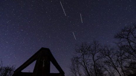 Плановете на SpaceX да изпрати още хиляди сателити в орбита притесняват НАСА