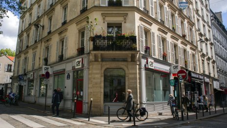 Печалбата на Credit Agricole надхвърли прогнозите въпреки отлива на активи