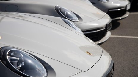 Porsche понижава още една цел за рентабилността заради слабото представяне в Китай