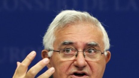 Джон Дали подаде оставка заради съмнения за злоупотреба с власт 