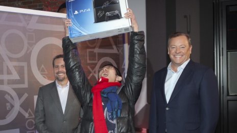 Sony продаде 1 млн. броя PlayStation 4 за първите 24 часа