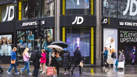 JD Sports предупреди за спад в печалбата заради слабото потребителско доверие
