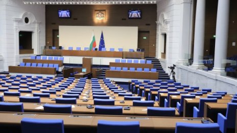 Над 56% от българите искат правителство, но 28% вярват, че ще има такова