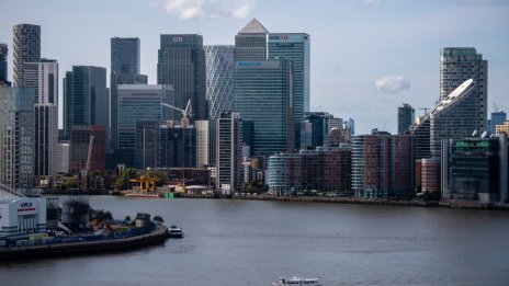 Офис пазарът в Лондон е в рецесия при наемите, свободните площи стигнаха 30-годишен връх