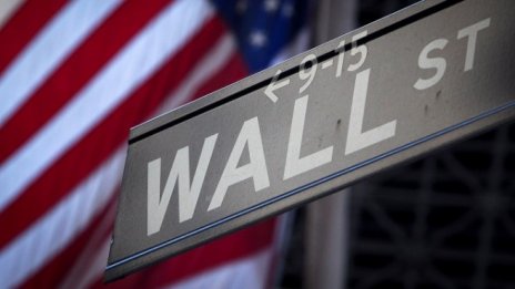 Индексът Dow Jones продължава да расте над 23 хил. пункта*