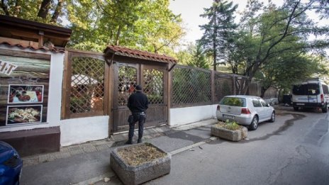 Спецпрокуратурата претърсва заведения в София по разследване за пране на пари