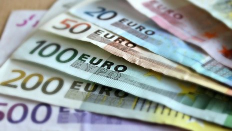 Инфлацията в еврозоната прекъсна продължилото една година ускоряване