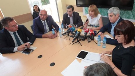 Заплатите на шофьорите от градския транспорт ще растат с 10% през следващите три години