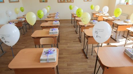 Просветният министър: Намаляване на домашните за учениците няма да има