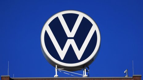 Volkswagen свива работната сила в своето софтуерно звено