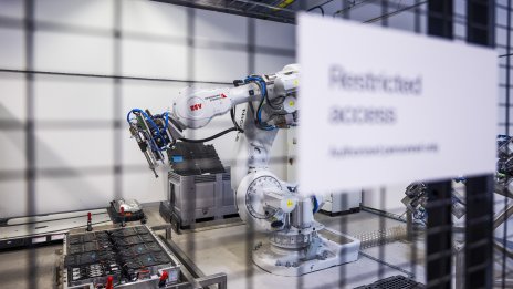 Швеция ще предостави финансова помощ за съкратените от Northvolt служители