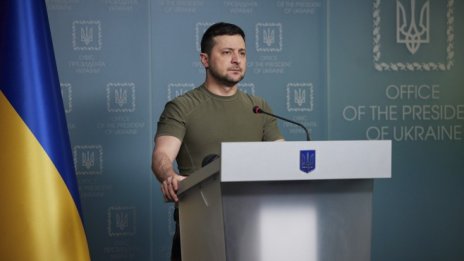 Зеленски: Путин няма да спре с Украйна