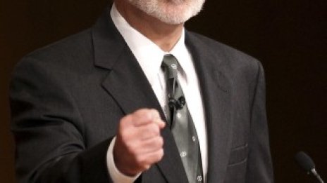 Бернанке обвини Китай, че спъва глобалното възстановяване чрез евтиния юан