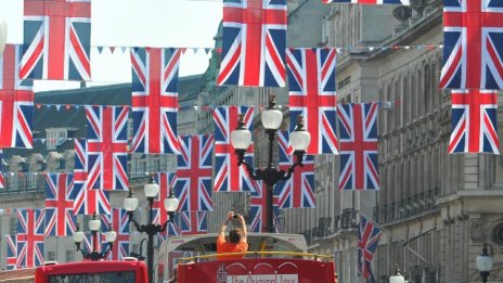 Доверието на британците в икономиката с рязък спад след Brexit