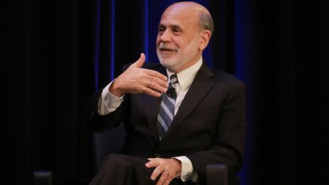 Бен Бернанке призова АЦБ да даде на пазара по-ясни насоки за курса на лихвите