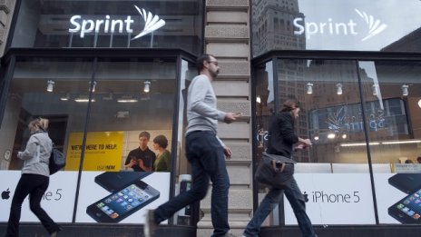 Насрещен вятър охлади мерака на Sprint за поглъщането на T-Mobile US