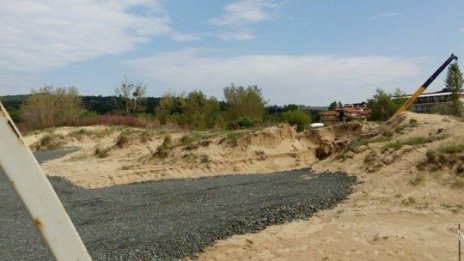 Строителни дейности на още два плажа по морето