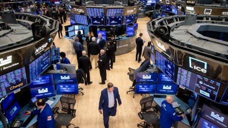 S&P 500 и Nasdaq достигнаха нов рекорден връх въпреки блокажа на правителството в САЩ