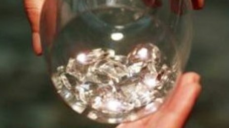 Руският диамантен гигант Алроса се обяви за световен лидер