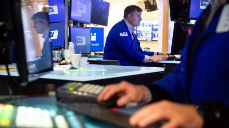 Wall Street изпрати сесия на червена територия, но и още една седмица на повишения за Nasdaq