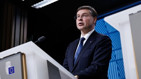 Еврокомисарят по икономическите въпроси призова ЕС за по-смел подход към руските активи