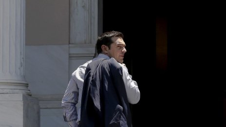 Ципрас обяви, че ще увеличи минималната заплата в Гърция