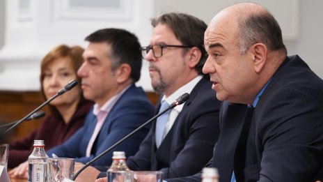 Над една трета от левовете в обращение вече са изтеглени