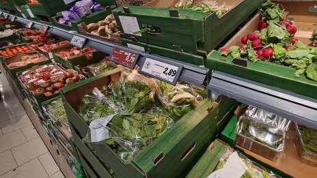 Доходите на домакинствата растат по-бързо от разходите в края на лятото