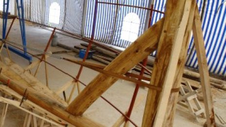 Гръцко-американска компания иска двете най-големи корабостроителници в Гърция