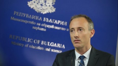 Красимир Вълчев: От първи септември вдигаме учителските заплати с 15%