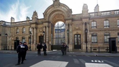 Елисейският дворец се готви за своя нов обитател 