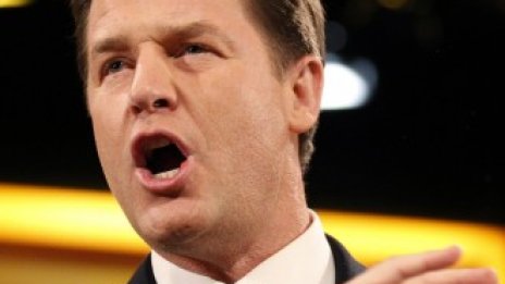 Ник Клег: Изказванията на членове на френското правителство са недопустими