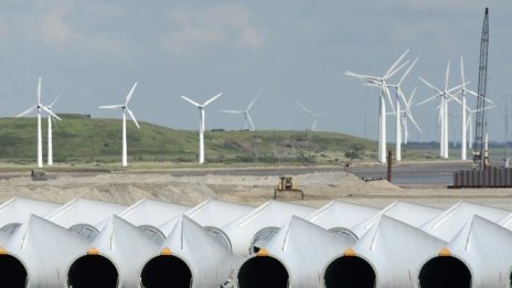 Графика на деня: Производството на електроенергия от ВЕИ в ЕС 