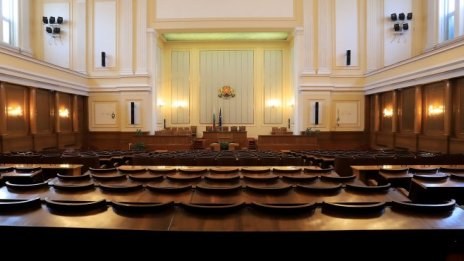 Промените в Закона за НСО остават блокирани