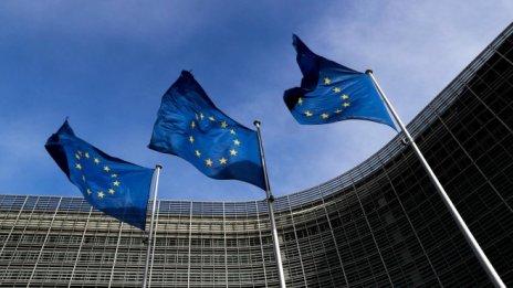 Съветът на ЕС одобри намаляването на таксите при банкови преводи