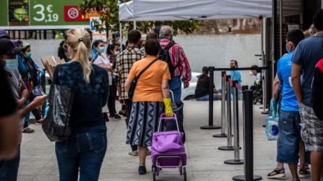 Дали застаряващото население е чак толкова лошо за икономиката?